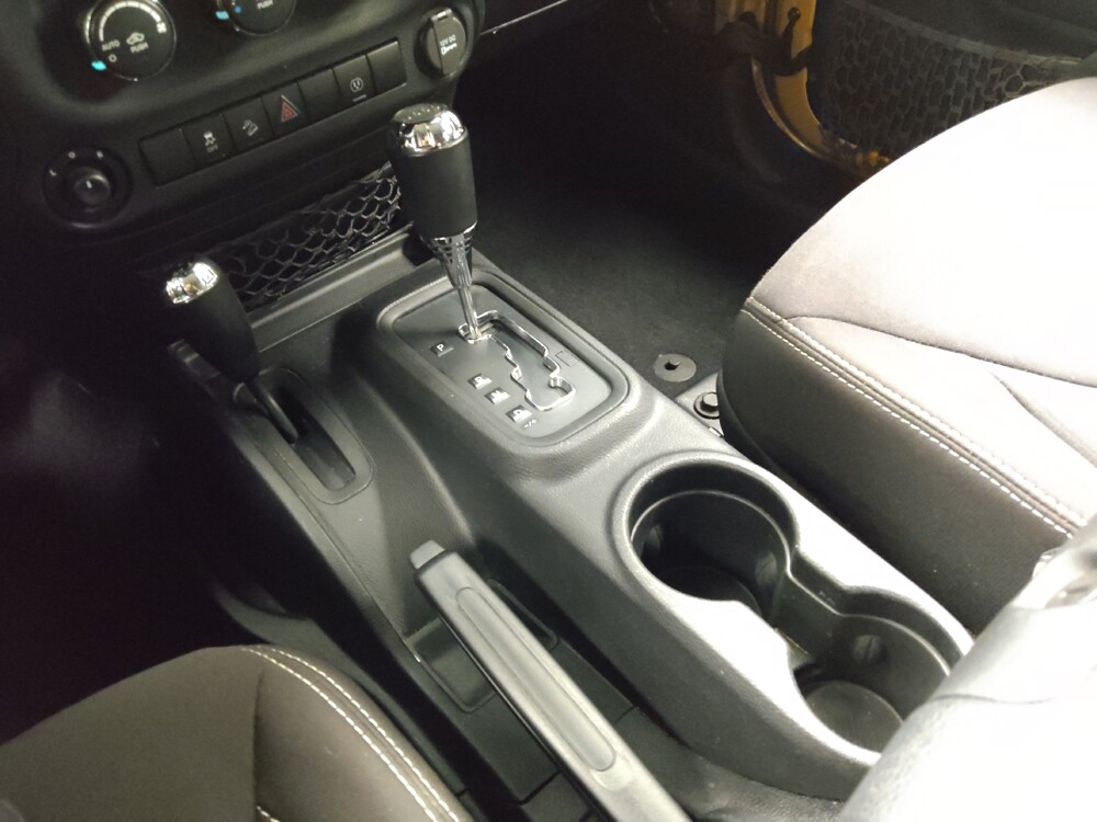 2014 Jeep Wrangler in Highland, IN 46322 - 18134308 26