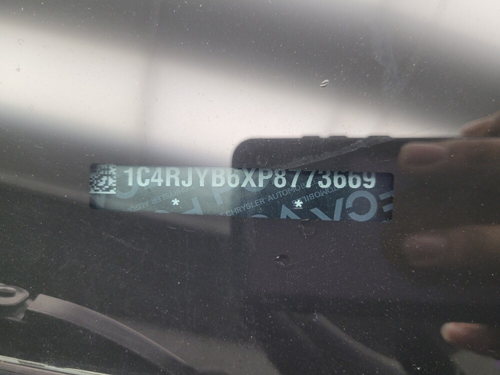 2023 Jeep Grand Cherokee in Indianapolis, IN 46219 - 18134313 33