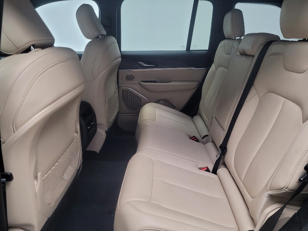 2023 Jeep Grand Cherokee in Indianapolis, IN 46219 - 18134313 18