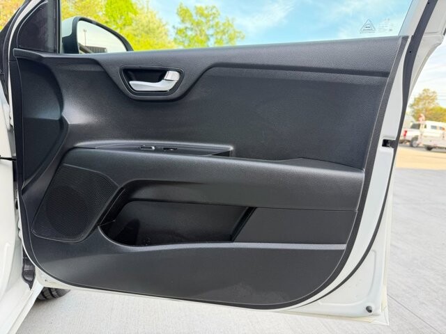 2018 Kia Rio in Knoxville, TN 37920 - 18134314 7