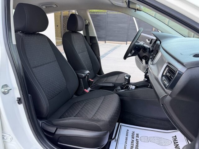 2018 Kia Rio in Knoxville, TN 37920 - 18134314 15