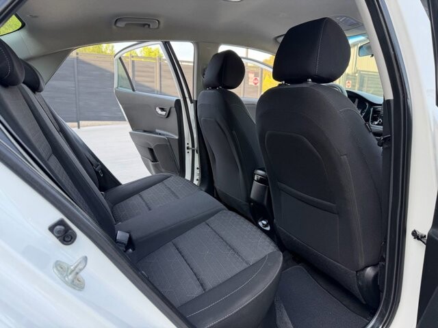 2018 Kia Rio in Knoxville, TN 37920 - 18134314 13