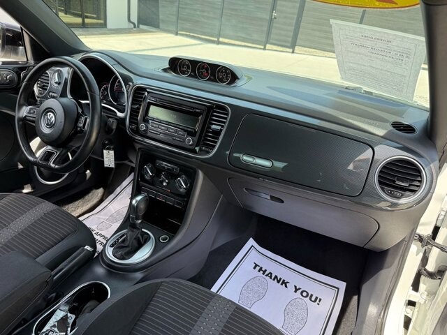 2014 Volkswagen Beetle in Knoxville, TN 37920 - 18134316 10