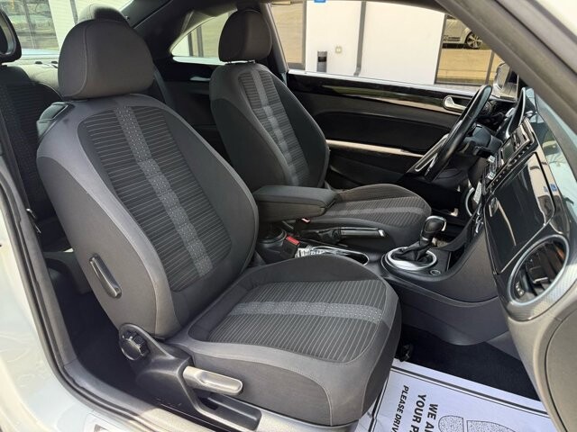 2014 Volkswagen Beetle in Knoxville, TN 37920 - 18134316 11
