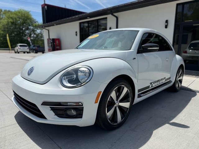2014 Volkswagen Beetle in Knoxville, TN 37920 - 18134316 3