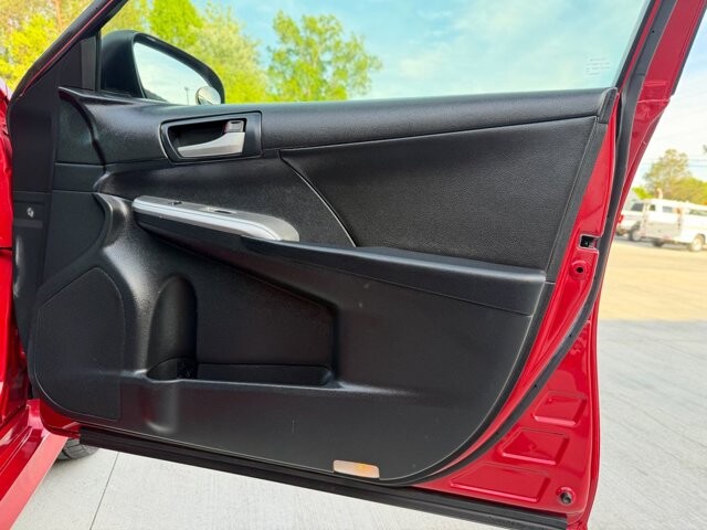 2013 Toyota Camry in Knoxville, TN 37920 - 18134317 7