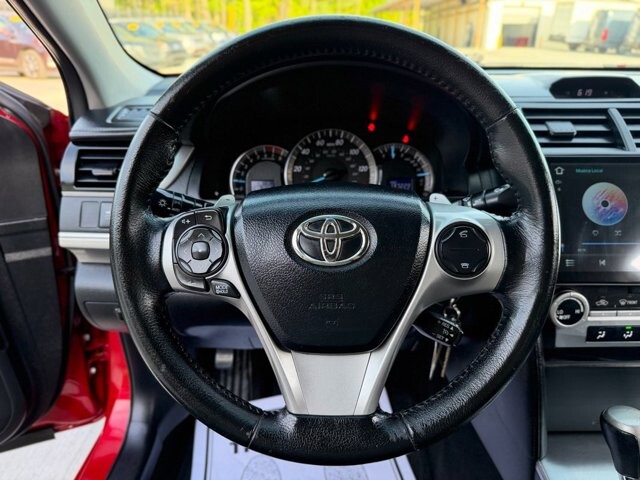 2013 Toyota Camry in Knoxville, TN 37920 - 18134317 17