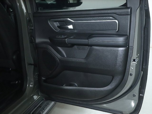 2026 RAM 1500 in Bedford, OH 44146 - 18134319 31