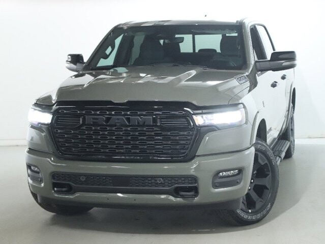 2026 RAM 1500 in Bedford, OH 44146 - 18134319 3
