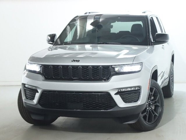2025 Jeep Grand Cherokee in Bedford, OH 44146 - 18134320 3