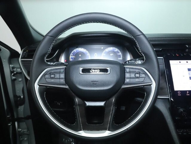 2025 Jeep Grand Cherokee in Bedford, OH 44146 - 18134320 23