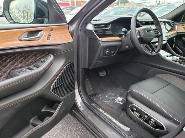 2026 Jeep Grand Cherokee L in Bedford, OH 44146 - 18134321 6
