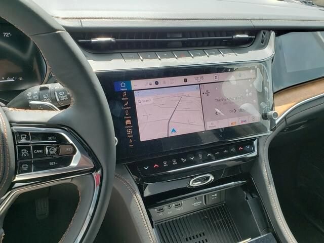 2026 Jeep Grand Cherokee L in Bedford, OH 44146 - 18134321 11