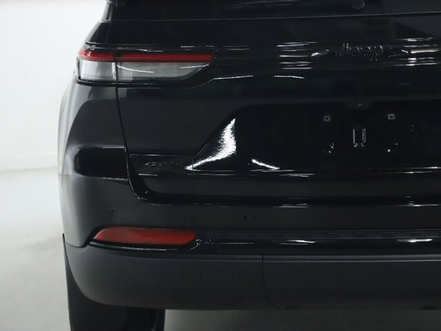 2025 Jeep Grand Cherokee in Bedford, OH 44146 - 18134322 45