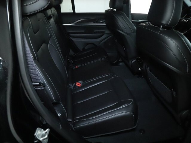 2025 Jeep Grand Cherokee in Bedford, OH 44146 - 18134322 34