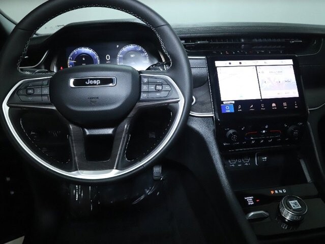 2025 Jeep Grand Cherokee in Bedford, OH 44146 - 18134322 30