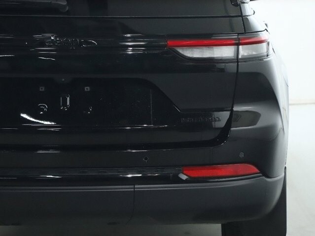 2025 Jeep Grand Cherokee in Bedford, OH 44146 - 18134322 46