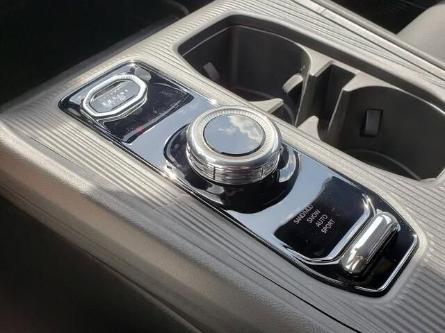 2026 Jeep Cherokee in Bedford, OH 44146 - 18134323 11