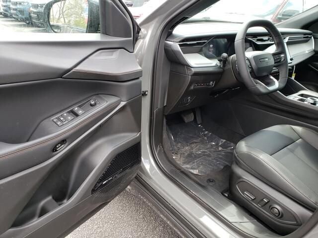 2026 Jeep Cherokee in Bedford, OH 44146 - 18134323 6