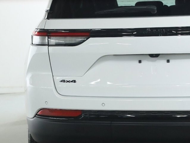 2025 Jeep Grand Cherokee in Bedford, OH 44146 - 18134324 42