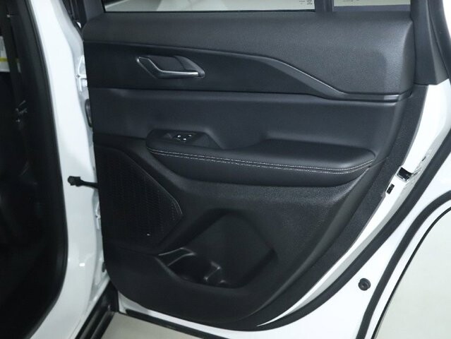 2025 Jeep Grand Cherokee in Bedford, OH 44146 - 18134324 30