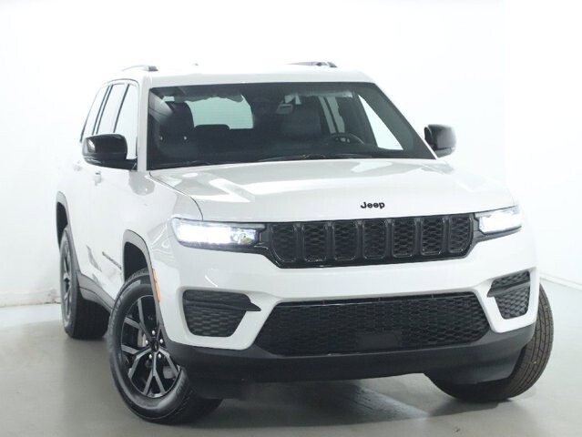 2025 Jeep Grand Cherokee in Bedford, OH 44146 - 18134324 2