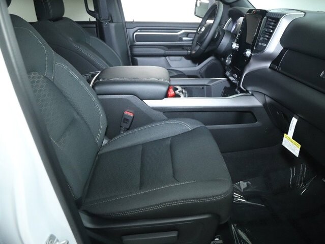 2026 RAM 1500 in Bedford, OH 44146 - 18134328 34