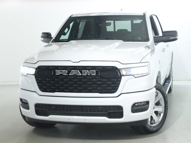 2026 RAM 1500 in Bedford, OH 44146 - 18134328 3