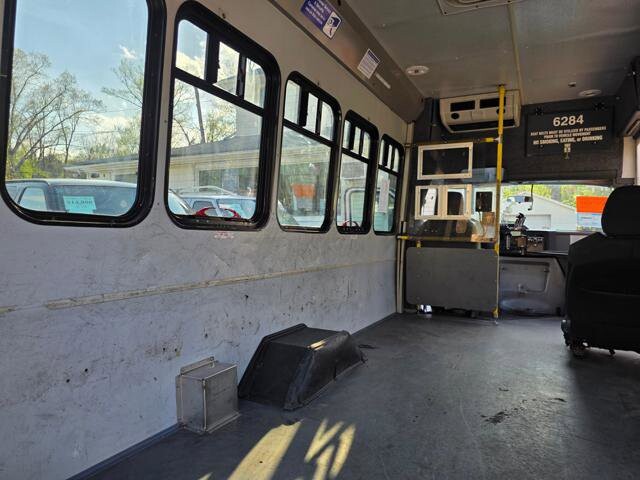 2017 Ford E-350 and Econoline 350 in Blauvelt, NY 10913 - 18134342 34