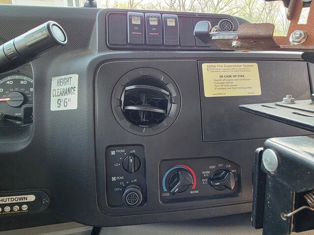 2017 Ford E-350 and Econoline 350 in Blauvelt, NY 10913 - 18134342 17