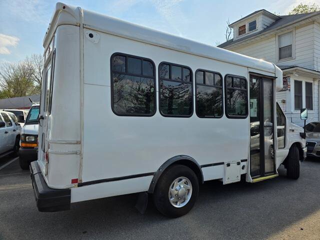 2017 Ford E-350 and Econoline 350 in Blauvelt, NY 10913 - 18134342 8