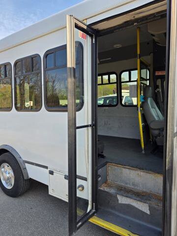 2017 Ford E-350 and Econoline 350 in Blauvelt, NY 10913 - 18134342 49