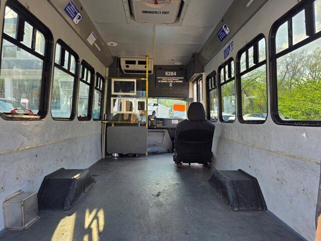 2017 Ford E-350 and Econoline 350 in Blauvelt, NY 10913 - 18134342 35