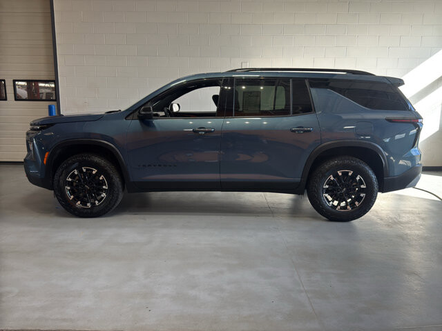 2025 Chevrolet Traverse in Burlington, WI 53105 - 18134362 2