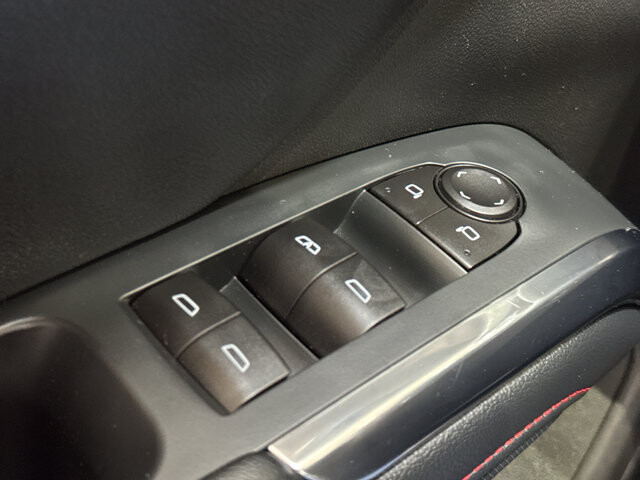 2025 Chevrolet Traverse in Burlington, WI 53105 - 18134362 35