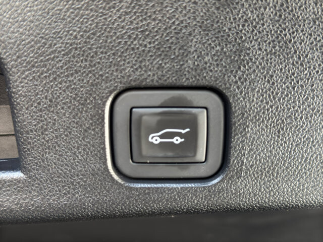2025 Chevrolet Traverse in Burlington, WI 53105 - 18134362 23