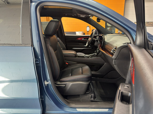 2025 Chevrolet Traverse in Burlington, WI 53105 - 18134362 19