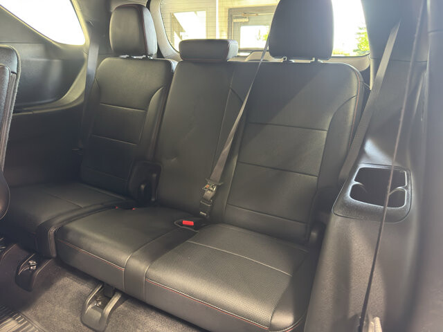 2025 Chevrolet Traverse in Burlington, WI 53105 - 18134362 12