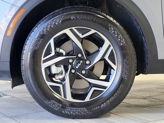 2025 Kia Sportage in Cinnaminson, NJ 08077 - 18134375 9