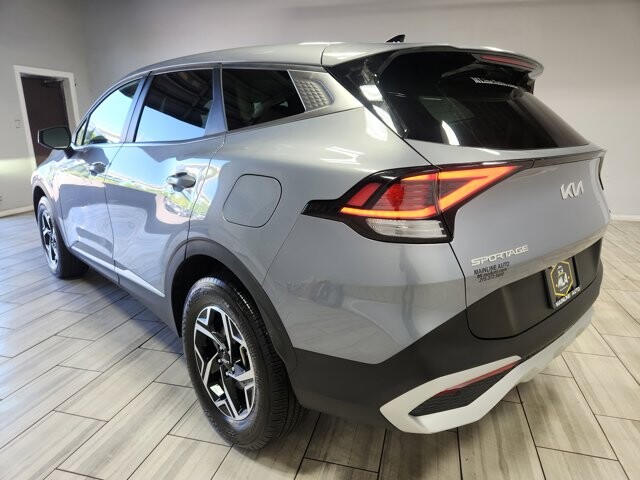 2025 Kia Sportage in Cinnaminson, NJ 08077 - 18134375 3