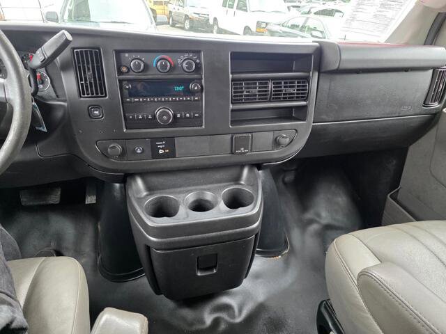 2017 Chevrolet Express 2500 in Blauvelt, NY 10913 - 18134383 16