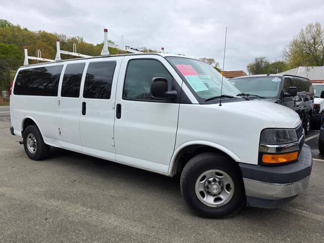 2017 Chevrolet Express 2500 in Blauvelt, NY 10913 - 18134383