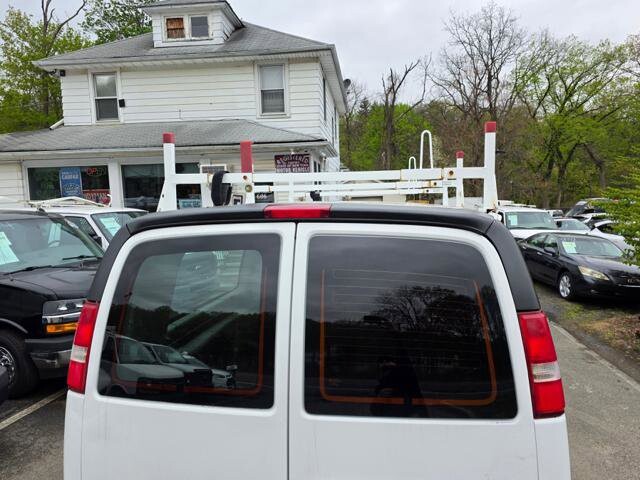 2017 Chevrolet Express 2500 in Blauvelt, NY 10913 - 18134383 41