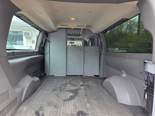 2017 Chevrolet Express 2500 in Blauvelt, NY 10913 - 18134383 35