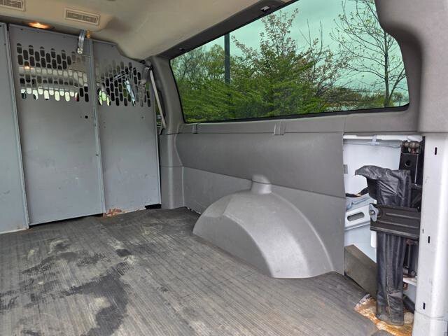 2017 Chevrolet Express 2500 in Blauvelt, NY 10913 - 18134383 36