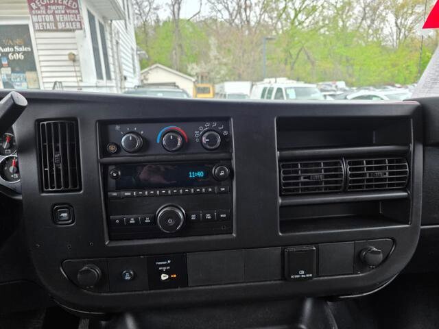 2017 Chevrolet Express 2500 in Blauvelt, NY 10913 - 18134383 17