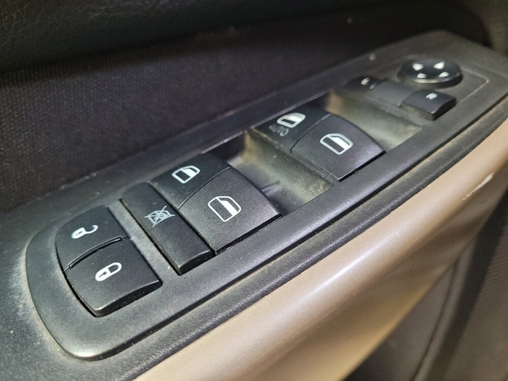 2018 Jeep Cherokee in Riverside, CA 92504 - 18134391 27