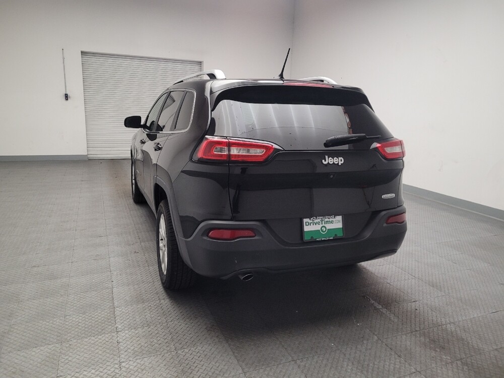 2018 Jeep Cherokee in Riverside, CA 92504 - 18134391 6