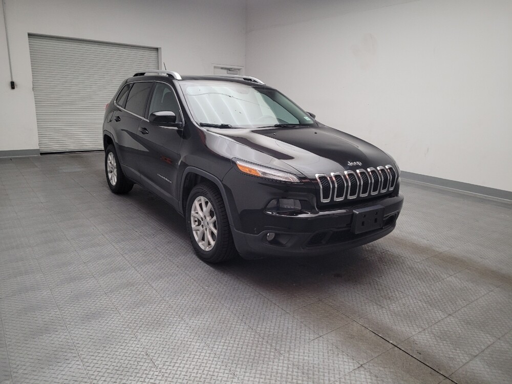 2018 Jeep Cherokee in Riverside, CA 92504 - 18134391 13