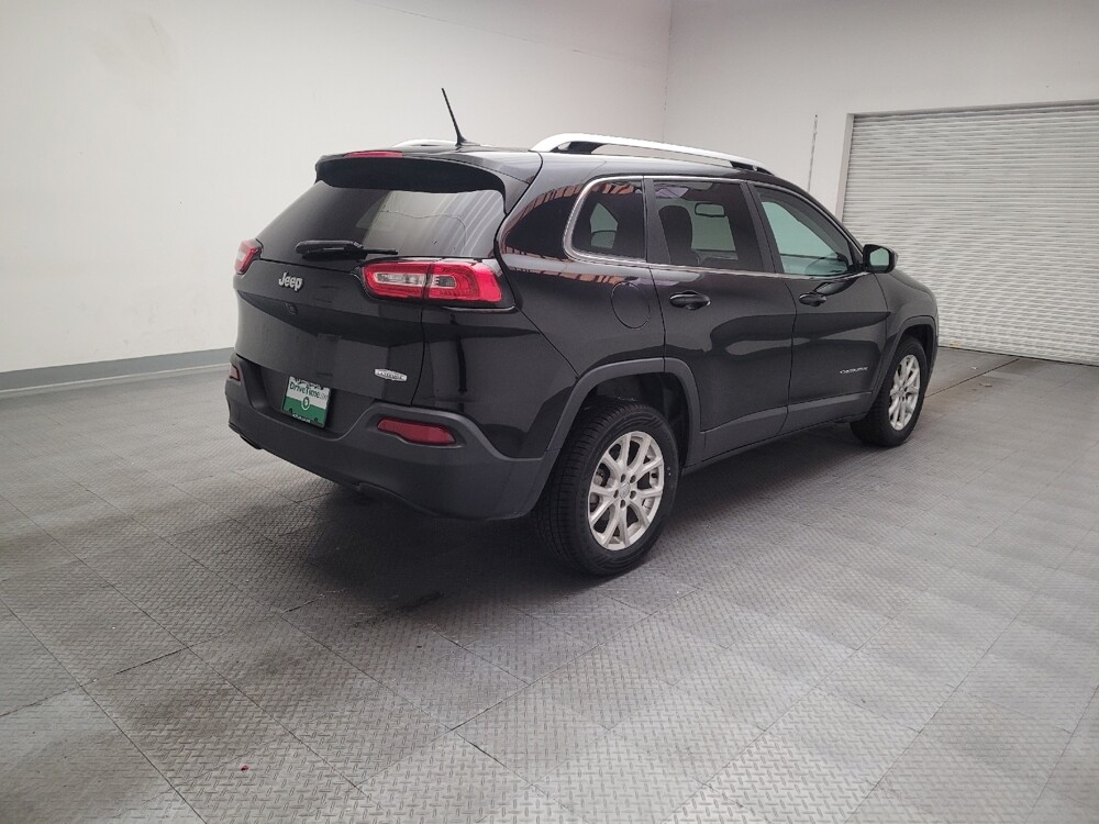 2018 Jeep Cherokee in Riverside, CA 92504 - 18134391 9